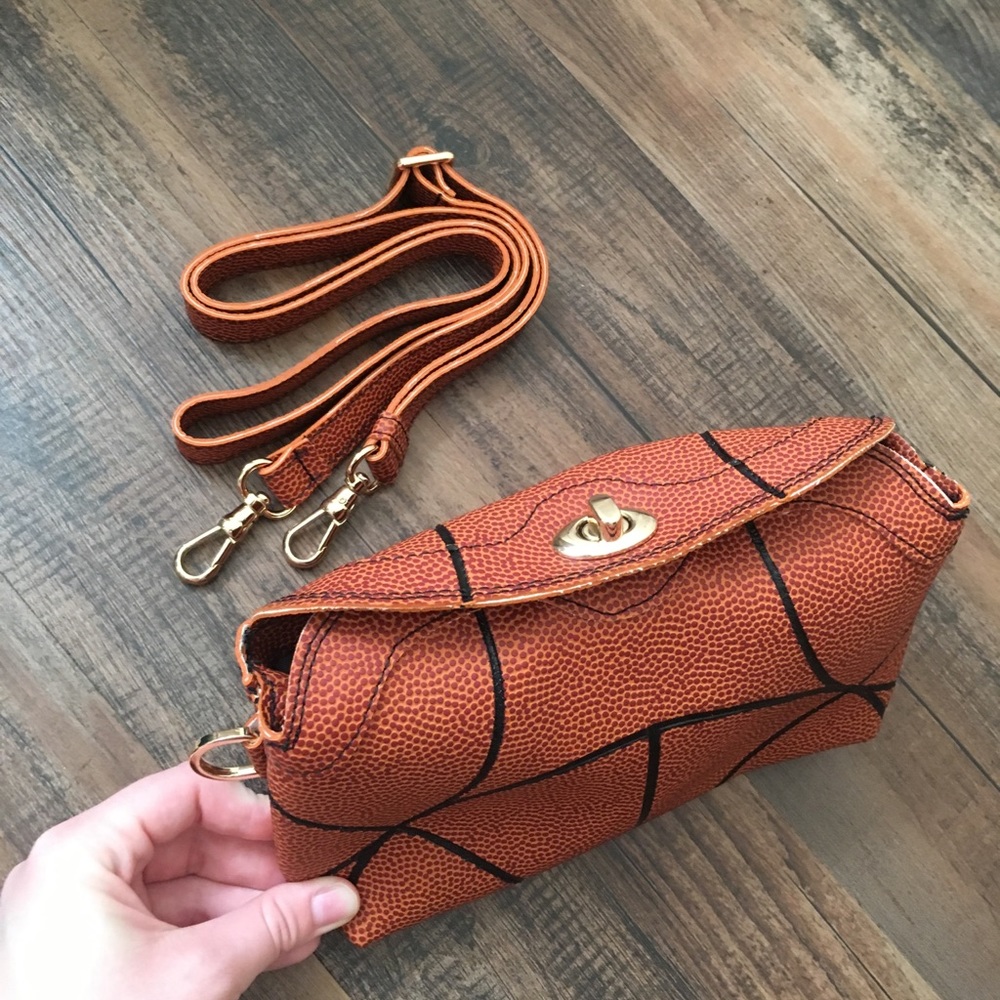 Basketball Crossbody Real basketball materials